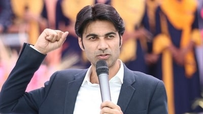 A purported video of pastor Bajinder assaulting a man and woman in his office went viral on social media. (HT Photo) A purported video of pastor Bajinder assaulting a man and woman in his office went viral on social media. (HT Photo)