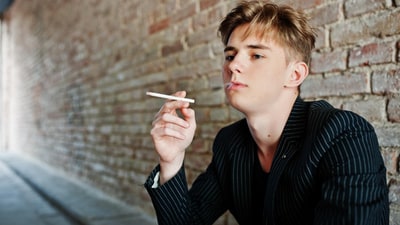 Teenagers who are antisocial turn to drugs later on. (Freepik) Teenagers who are antisocial turn to drugs later on. (Freepik)