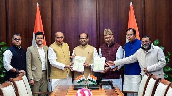 Chairman of JPC on Waqf (Amendment) Bill BJP MP Jagdambika Pal submits the final report on Waqf (Amendment) Bill to Lok Sabha Speaker Om Birla, at Parliament in New Delhi on January 30 (ANI)