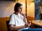 Waiting for texts from your date who ghosted you is exhausting. (Freepik)
