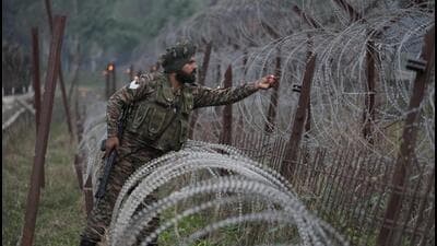 A day after Pakistan army intruded into India and violated the ceasefire agreement by opening fire along the Line of Control (LoC) in Poonch district of Jammu and Kashmir, the Indian Army said it responded effectively in a “controlled and calibrated” manner. (Representational photo) A day after Pakistan army intruded into India and violated the ceasefire agreement by opening fire along the Line of Control (LoC) in Poonch district of Jammu and Kashmir, the Indian Army said it responded effectively in a “controlled and calibrated” manner. (Representational photo)