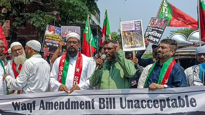 Supporters of the Social Democratic Party protest against the Waqf (Amendment) Bill in Kolkata on Wednesday. (ANI) Supporters of the Social Democratic Party protest against the Waqf (Amendment) Bill in Kolkata on Wednesday. (ANI)