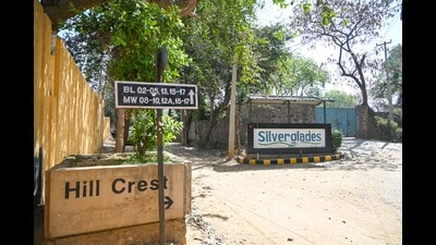Farm house owners are facing problems due to prolonged power cuts in Gangani village on the Gurugram-Tauru Road in Gurugram on Wednesday. (HT PHOTO) Farm house owners are facing problems due to prolonged power cuts in Gangani village on the Gurugram-Tauru Road in Gurugram on Wednesday. (HT PHOTO)