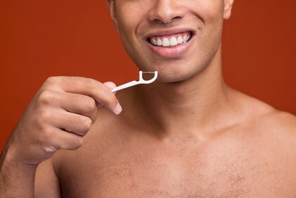 From a clinical perspective, tongue cleaning is a beneficial practice for maintaining oral hygiene. (Freepik) From a clinical perspective, tongue cleaning is a beneficial practice for maintaining oral hygiene. (Freepik)