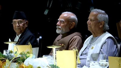 Prime Minister Narendra Modi, Nepal Prime Minister K P Sharma Oli and Bangladesh Chief Adviser Muhammad Yunus at the dinner hosted by Thailand Prime Minister Paetongtarn Shinawatra for leaders of the BIMSTEC grouping, in Bangkok on Thursday. Prime Minister Narendra Modi, Nepal Prime Minister K P Sharma Oli and Bangladesh Chief Adviser Muhammad Yunus at the dinner hosted by Thailand Prime Minister Paetongtarn Shinawatra for leaders of the BIMSTEC grouping, in Bangkok on Thursday.