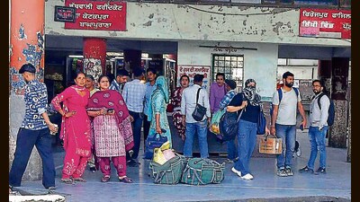 Commuters stranded during the protest at the bus stand in Ludhiana on Tuesday. (Manish/HT) Commuters stranded during the protest at the bus stand in Ludhiana on Tuesday. (Manish/HT)
