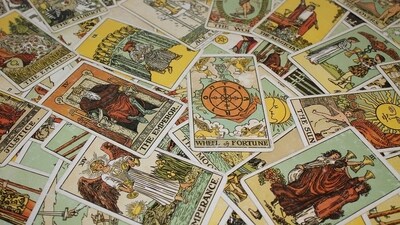Read about your daily tarot prediction for April 4, 2025 (Pixabay)