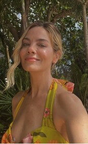 Jaclyn – The ‘Power Dresser on Vacation’ (Michelle Monaghan (Instagram)) Jaclyn – The ‘Power Dresser on Vacation’ (Michelle Monaghan (Instagram))