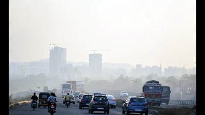 At least five areas in the city recorded an AQI of above 100, whereas Katraj Dairy and Karve Nagar recorded the highest AQI of 326 Friday afternoon which is higher than Delhi’s AQI recorded as 220. (HT PHOTO) At least five areas in the city recorded an AQI of above 100, whereas Katraj Dairy and Karve Nagar recorded the highest AQI of 326 Friday afternoon which is higher than Delhi’s AQI recorded as 220. (HT PHOTO)