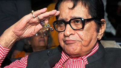 Manoj Kumar shared that it was his portrayal of the character 'Bharat' in the 1967 film Upkar that led the public to affectionately associate him with the name. Manoj Kumar shared that it was his portrayal of the character 'Bharat' in the 1967 film Upkar that led the public to affectionately associate him with the name.