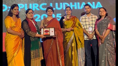 The event featured an array of eight speakers coming from different walks of life, sharing narratives of courage. (Manish/HT) The event featured an array of eight speakers coming from different walks of life, sharing narratives of courage. (Manish/HT)