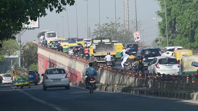 The flyover near Savitri Cinema on the Outer Ring Road in New Delhi. (Vipin Kumar/ HT Photo) The flyover near Savitri Cinema on the Outer Ring Road in New Delhi. (Vipin Kumar/ HT Photo)