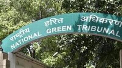 The list of encroachments also includes 32 large plots on an area of 1.3 lakh sqms. (Hindustan Times) The list of encroachments also includes 32 large plots on an area of 1.3 lakh sqms. (Hindustan Times)