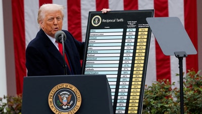 U.S. President Donald Trump delivers remarks on tariffs in the Rose Garden at the White House in Washington, D.C., U.S., April 2, 2025. REUTERS/Carlos Barria/File Photo (REUTERS)