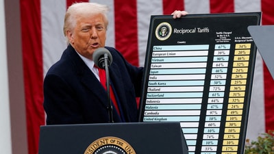 U.S. President Donald Trump delivers remarks on tariffs in the Rose Garden at the White House in Washington, D.C., U.S., April 2, 2025. REUTERS/Carlos Barria/File Photo (REUTERS)