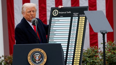 U.S. President Donald Trump delivers remarks on tariffs in the Rose Garden at the White House in Washington, D.C., U.S., April 2, 2025. REUTERS/Carlos Barria/File Photo (REUTERS)
