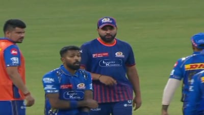 Rohit Sharma had a word with MI players including Hardik Pandya (X)