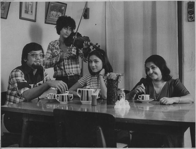 Amol Palekar, Ranjit Chowdhry, Tina Munim and Pearl Padamsee in Baton Baton Mein (1979) (HT Photo) Amol Palekar, Ranjit Chowdhry, Tina Munim and Pearl Padamsee in Baton Baton Mein (1979) (HT Photo)