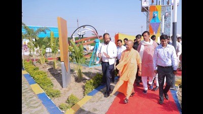 CM Yogi Adityanath inspecting carnivals of dream project near Ramgarh lake in Gorakhpur on Saturday. (HT PHOTO) CM Yogi Adityanath inspecting carnivals of dream project near Ramgarh lake in Gorakhpur on Saturday. (HT PHOTO)