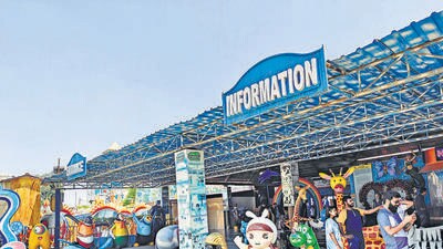 The amusement rides were shut for investigation purposes, but the section with water rides remained open to customers, police and the management of the recreational facility said. (HT Photo) The amusement rides were shut for investigation purposes, but the section with water rides remained open to customers, police and the management of the recreational facility said. (HT Photo)