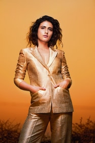 Outfit: GG by Asha Gautam | Channelling regal elegance, the actor stuns in a golden Banarasi brocade jacket set by GG by Asha Gautam — an ode to opulent craft. (Photo: Tejas Nerurkar)