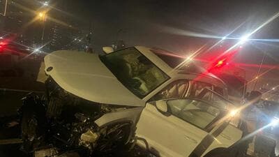 3 in a car injured after drunk driver hits divider on Bandra-Worli Sea Link 3 in a car injured after drunk driver hits divider on Bandra-Worli Sea Link