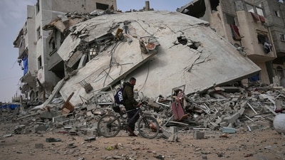 The Israeli strikes hit a tent and a house in the southern city of Khan Younis, killing five men, five women and five children (AP) The Israeli strikes hit a tent and a house in the southern city of Khan Younis, killing five men, five women and five children (AP)