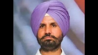 Calling on Congress workers to stay vigilant, Amarinder Singh Raja Warring said grassroots leaders had a critical role to play in ensuring free and fair elections. (HT News) Calling on Congress workers to stay vigilant, Amarinder Singh Raja Warring said grassroots leaders had a critical role to play in ensuring free and fair elections. (HT News)