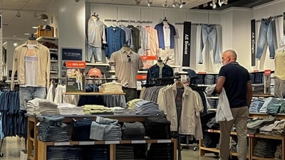 Easter Sunday 2025: The retailers that were closed on Easter Sunday last year—JCPenney, Kohl's, Macy's, H-E-B, Michaels, Lowe's, Best Buy, and Marshalls—are expected to be closed on April 20. (Getty Images via AFP) Easter Sunday 2025: The retailers that were closed on Easter Sunday last year—JCPenney, Kohl's, Macy's, H-E-B, Michaels, Lowe's, Best Buy, and Marshalls—are expected to be closed on April 20. (Getty Images via AFP)