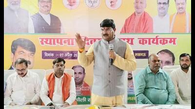 BJP general secretary (Org) Dharampal Singh addressing booth-level event in Chinhat (Lko) to celebrate party’s foundation day. (Sourced) BJP general secretary (Org) Dharampal Singh addressing booth-level event in Chinhat (Lko) to celebrate party’s foundation day. (Sourced)