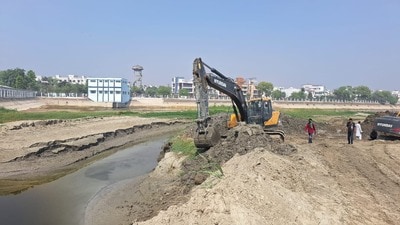 Desilting drive at Kathauta Lake underway with the help of heavy earth movers. (Sourced) Desilting drive at Kathauta Lake underway with the help of heavy earth movers. (Sourced)