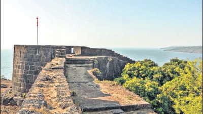In the 1960s, the property was auctioned for ₹300 to an Anjanvel resident, Yunus Hussain Maniyar, who developed the historic site into a mango farm . (Pramod Tambe/ HT Photo) In the 1960s, the property was auctioned for ₹300 to an Anjanvel resident, Yunus Hussain Maniyar, who developed the historic site into a mango farm . (Pramod Tambe/ HT Photo)