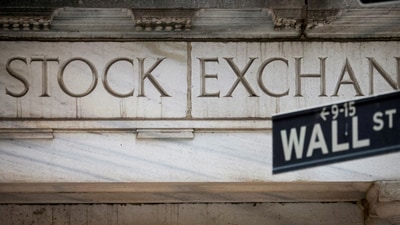 US stock markets record low opening after global markets crash (REUTERS)