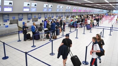 Travelling to or returning to the United States has grown increasingly difficult and dangerous in recent months for a large number of foreign tourists, green card holders, and visa holders. (Unsplash) Travelling to or returning to the United States has grown increasingly difficult and dangerous in recent months for a large number of foreign tourists, green card holders, and visa holders. (Unsplash)