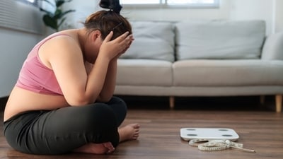 Nutritionist Suman Agarwal advised removing unhealthy foods and alcohol to lose fat. (Shutterstock) Nutritionist Suman Agarwal advised removing unhealthy foods and alcohol to lose fat. (Shutterstock)