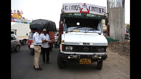 As per the information shared by the Pune Motor Vehicle Court, violations such as drunken driving, speeding, and driving against the traffic direction result in legal action against motorists. (HT)