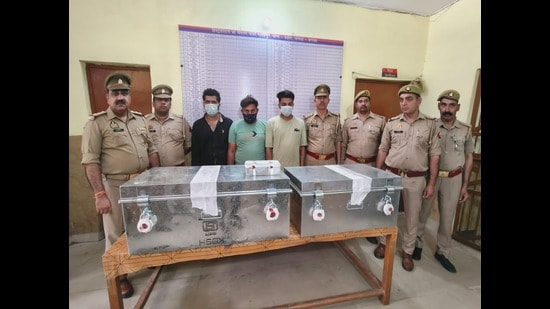 Three accused who were brought to Baghpat on ‘B’ warrant.
