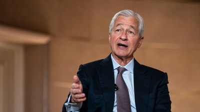 Jamie Dimon, chief executive officer of JPMorgan Chase & Co., speaks during the 2025 National Retirement Summit in Washington, DC, US, on Wednesday, March 12, 2025. (Al Drago/Bloomberg) Jamie Dimon, chief executive officer of JPMorgan Chase & Co., speaks during the 2025 National Retirement Summit in Washington, DC, US, on Wednesday, March 12, 2025. (Al Drago/Bloomberg)