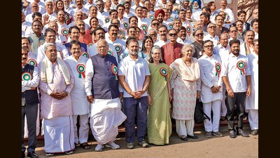 Congress leaders Rahul Gandhi, Sonia Gandhi and Mallikarjun Kharge with other members of the party at the extended CWC meeting in Ahmedabad on Tuesday. (PTI) Congress leaders Rahul Gandhi, Sonia Gandhi and Mallikarjun Kharge with other members of the party at the extended CWC meeting in Ahmedabad on Tuesday. (PTI)