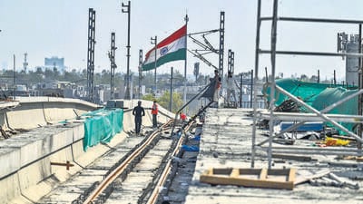 DMRC officials said the 22.54m high, 50m span has been installed directly above the Red Line corridor at the Pitampura Metro station. (HT Photo) DMRC officials said the 22.54m high, 50m span has been installed directly above the Red Line corridor at the Pitampura Metro station. (HT Photo)