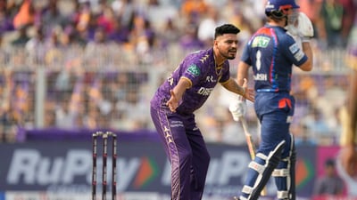 Vaibhav Arora and Varun Chakaravarthy were the pick of the KKR bowlers as these two conceded less than 10 runs per over. (AP) Vaibhav Arora and Varun Chakaravarthy were the pick of the KKR bowlers as these two conceded less than 10 runs per over. (AP)