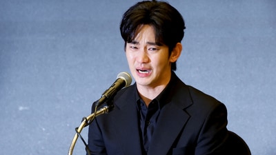 Kim Soo-hyun is embroiled in controversy over his relationship with late actor Kim Sae-ron. (REUTERS) (REUTERS)