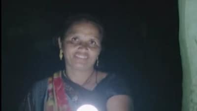 Rukmini Katara, a Class 9 pass-out, rose from daily wage labourer to CEO. (Screengrab) Rukmini Katara, a Class 9 pass-out, rose from daily wage labourer to CEO. (Screengrab)