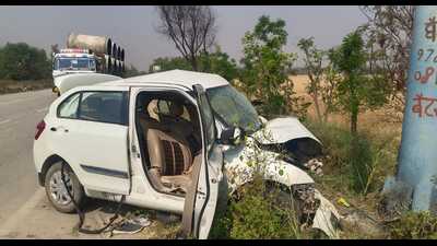 The car met with an accident on the Zirakpur-Bathinda National Highway near Sangrur on Tuesday. (HT)