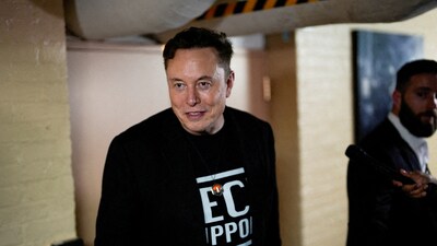 Musk lashed out at the Trump trade advisor over a jibe at his company Tesla (REUTERS)