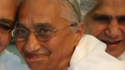 Rajyogini Dadi Ratanmohini, the head of Prajapita Brahma Kumaris Ishwariya Vishwavidyalaya, passed away on Tuesday. (@omshantiworld/Instagram) Rajyogini Dadi Ratanmohini, the head of Prajapita Brahma Kumaris Ishwariya Vishwavidyalaya, passed away on Tuesday. (@omshantiworld/Instagram)