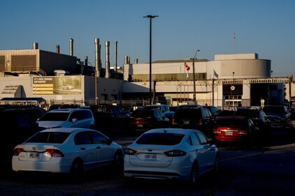 Canada’s Economy Is Starting to Crack Under Trade-War Pressure Canada’s Economy Is Starting to Crack Under Trade-War Pressure