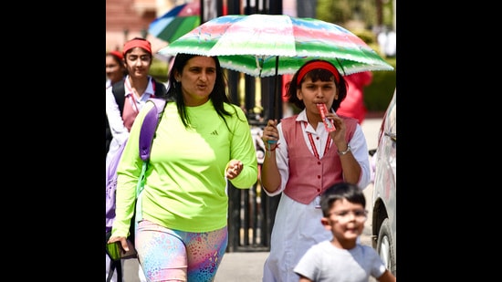 According to health experts, warmer nights do not allow the body to cool down and recover from the daytime heat and therefore, nighttime heat stress can cause issues such as heat stroke and dehydration apart from impacting sleep. (REPRESENTATIVE PHOTO)