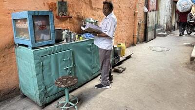 Shyam Tea stall (9am to 6pm daily) takes its name from its owner. (HT) Shyam Tea stall (9am to 6pm daily) takes its name from its owner. (HT)