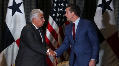 Pete Hegseth shook hands with Panama's President Jose Raul Mulino, in Panama City, Panama April 9, 2025. REUTERS/Aris Martinez (REUTERS)